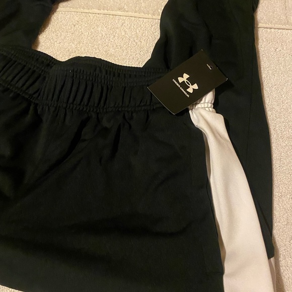 Under Armour Adult Medium Black Track Pants New With Tags - Picture 3 of 5